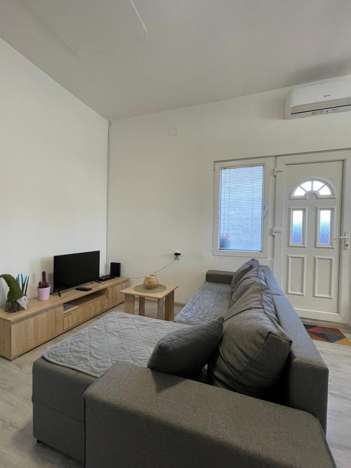 Apartman Arthur Kikinda Екстер'єр фото